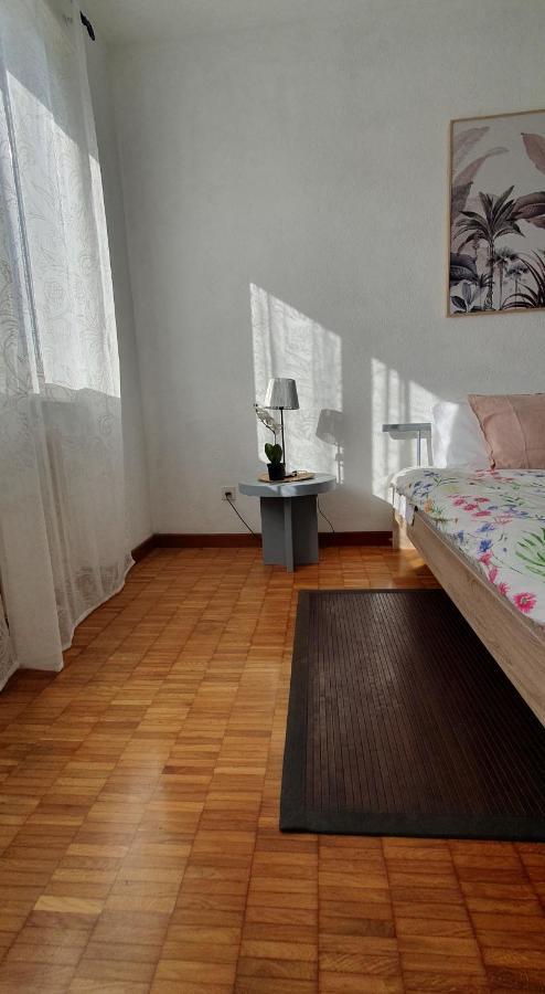 Charming Penthouse Near Como Lake Chiasso Eksteriør bilde